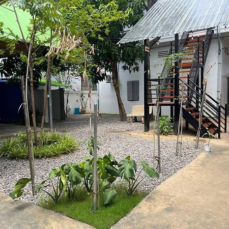באטאמבנג Por Chey Guesthouse מראה חיצוני תמונה
