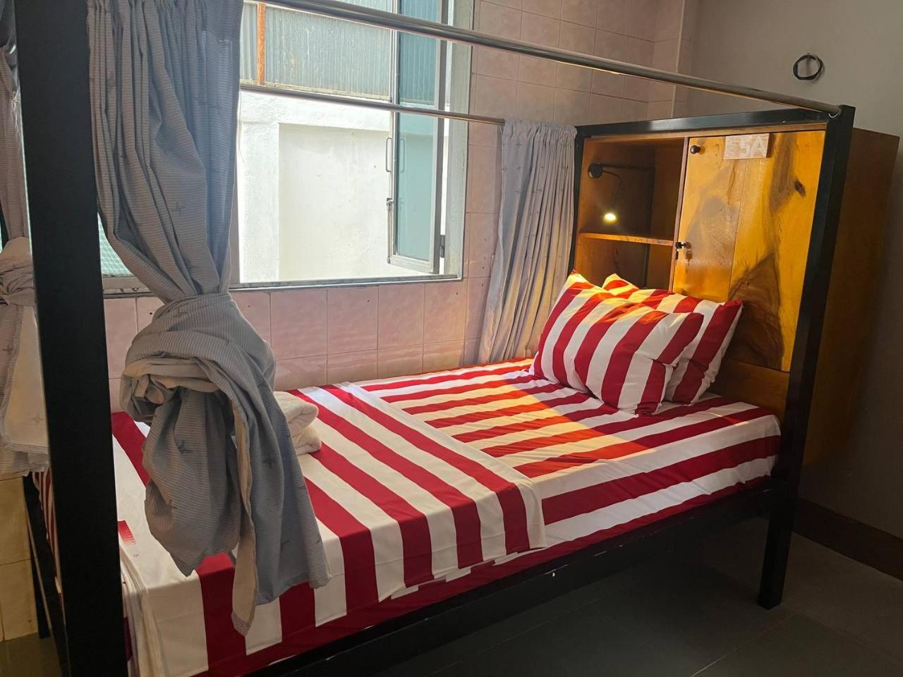 באטאמבנג Por Chey Guesthouse מראה חיצוני תמונה