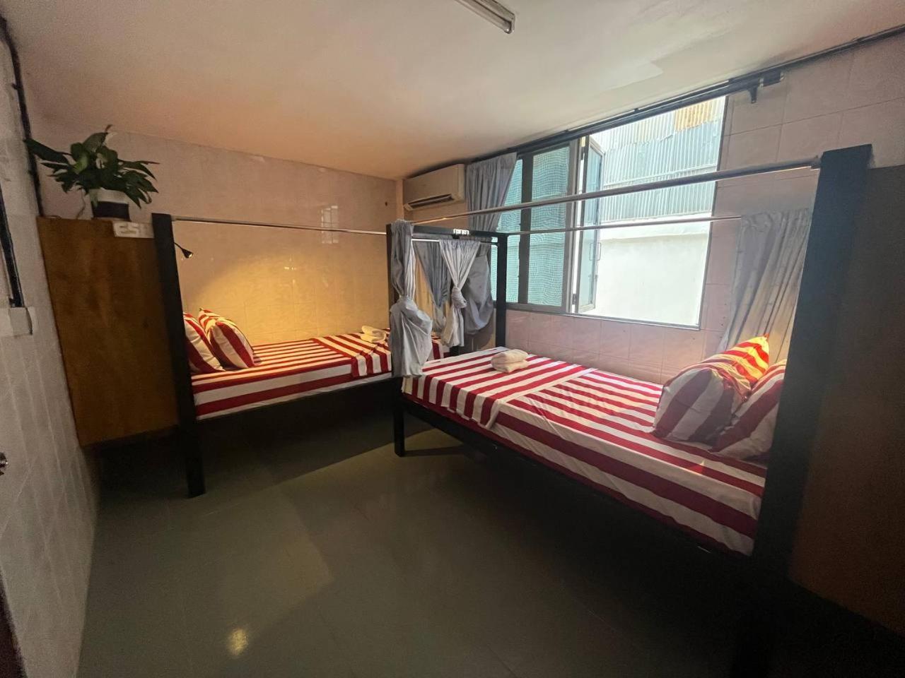 באטאמבנג Por Chey Guesthouse מראה חיצוני תמונה