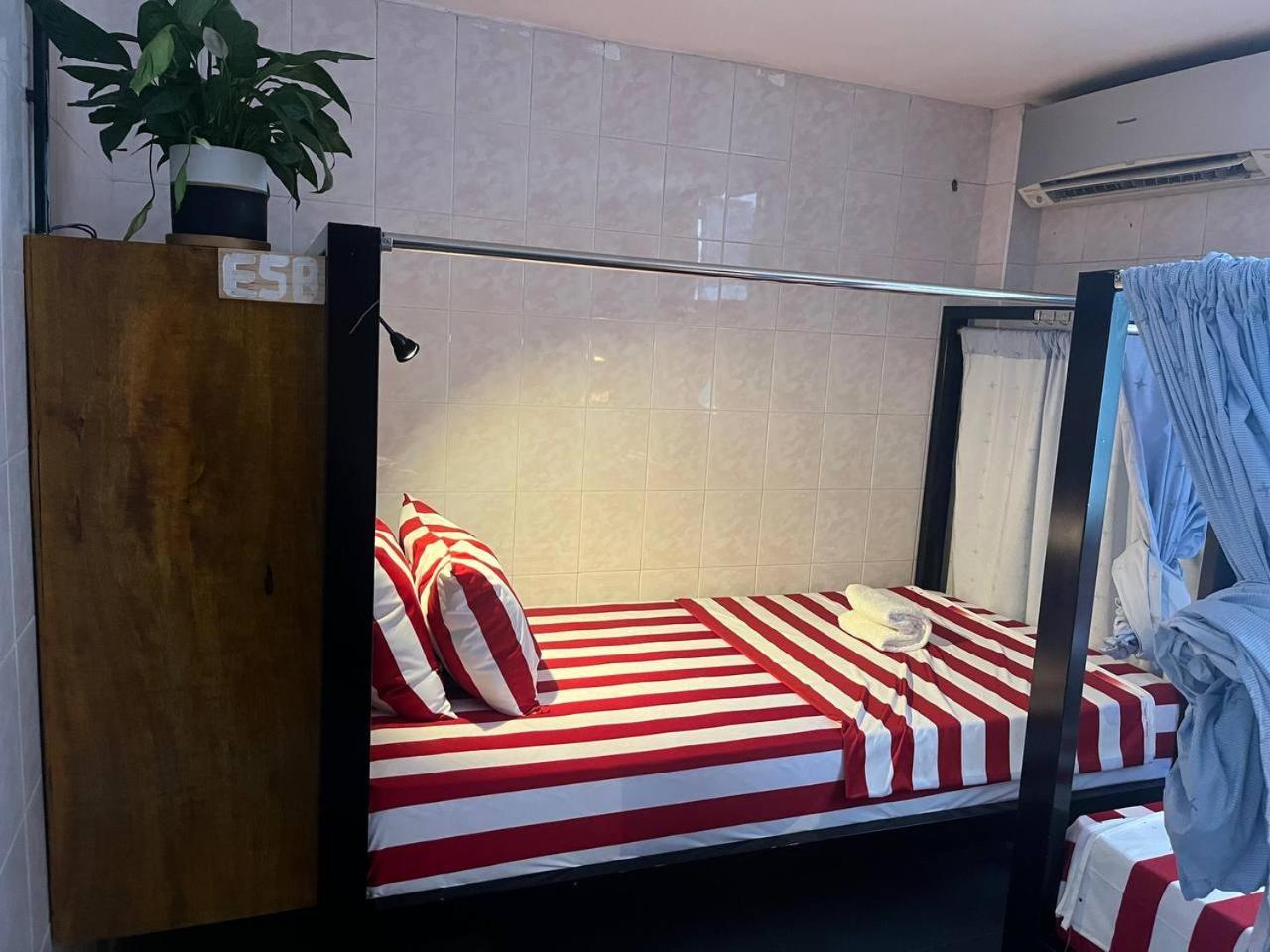 באטאמבנג Por Chey Guesthouse מראה חיצוני תמונה