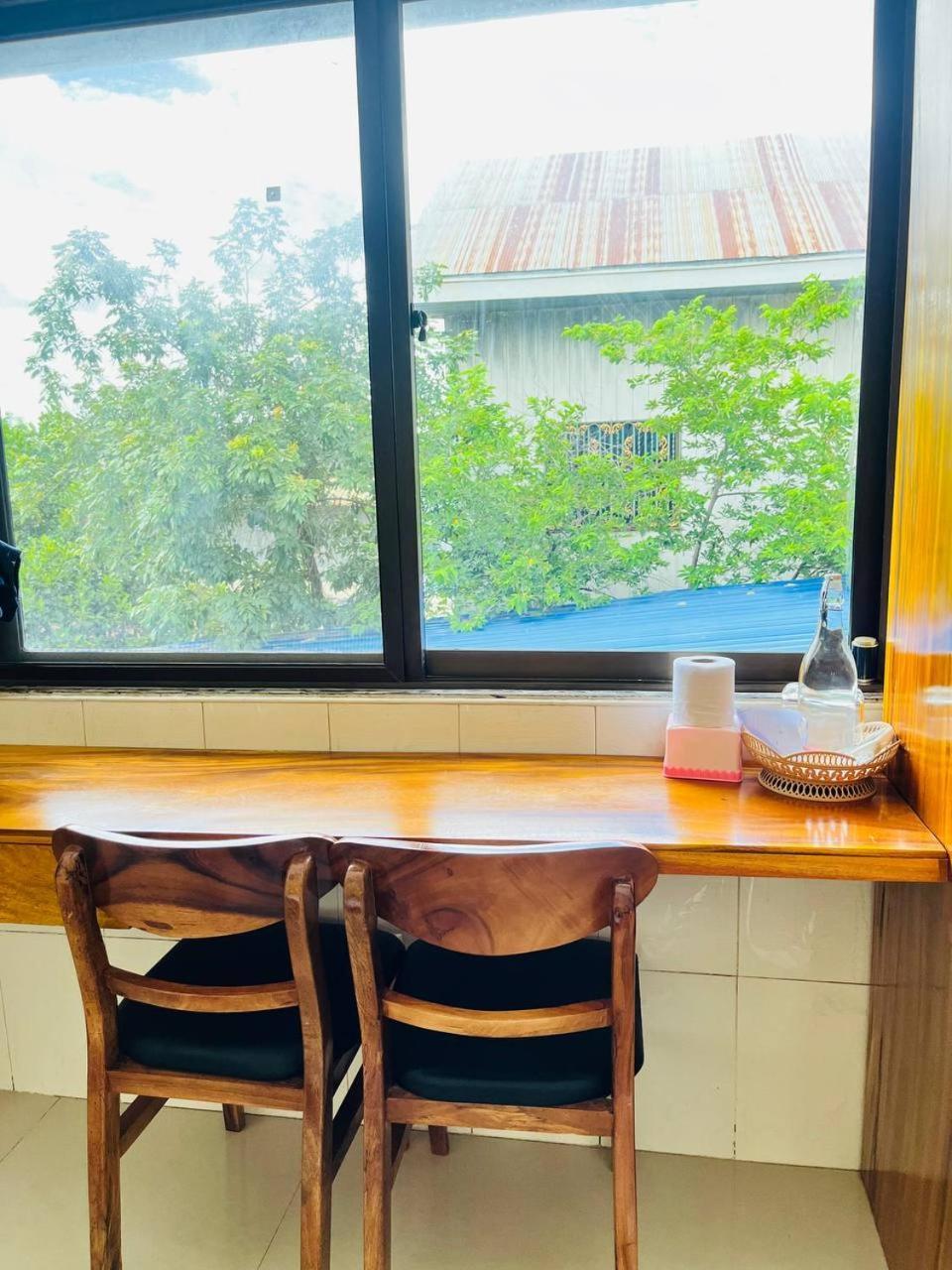 באטאמבנג Por Chey Guesthouse מראה חיצוני תמונה