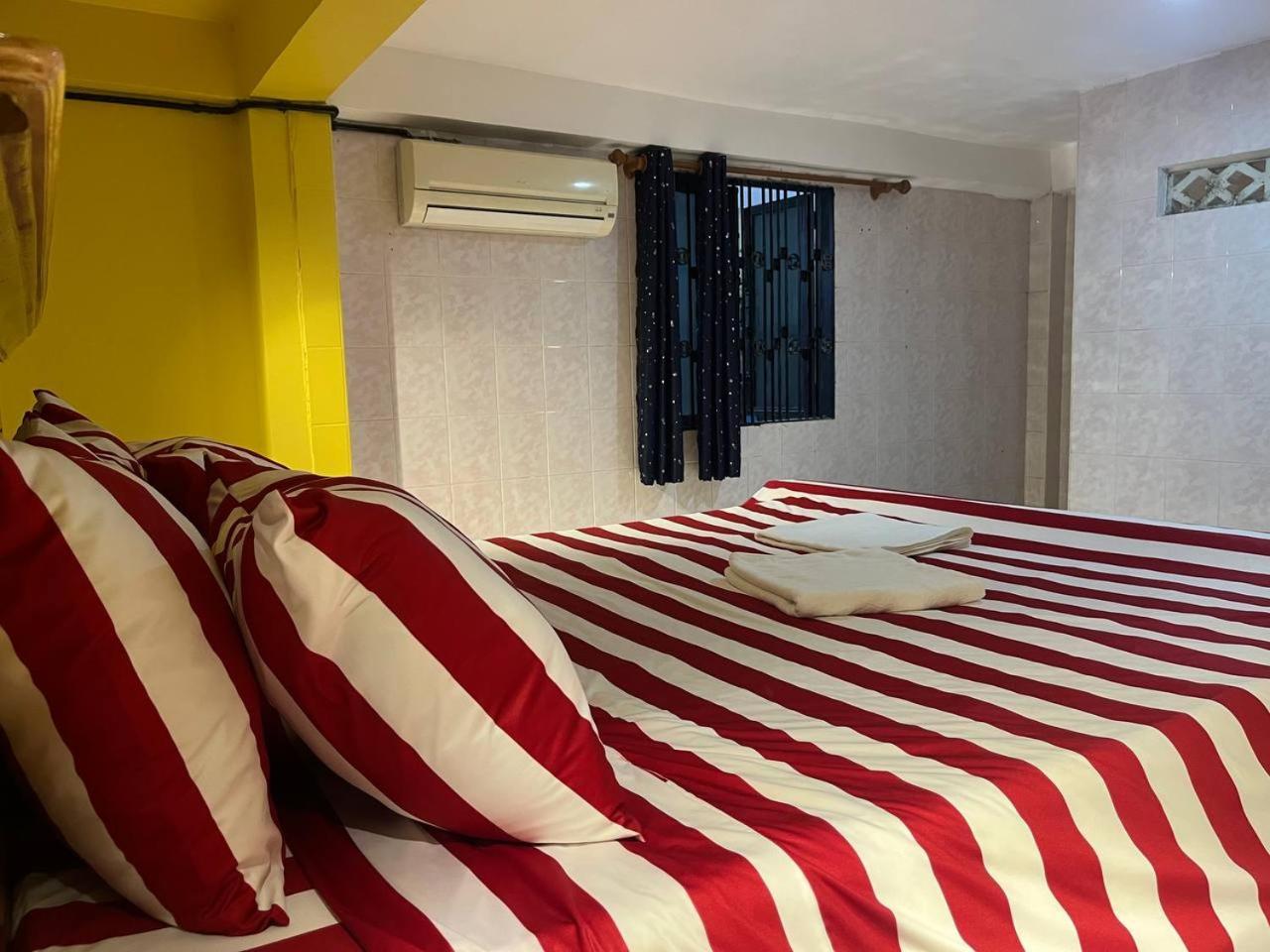 באטאמבנג Por Chey Guesthouse מראה חיצוני תמונה