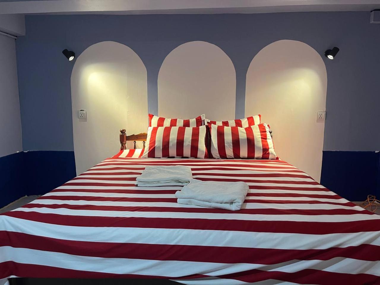 באטאמבנג Por Chey Guesthouse מראה חיצוני תמונה