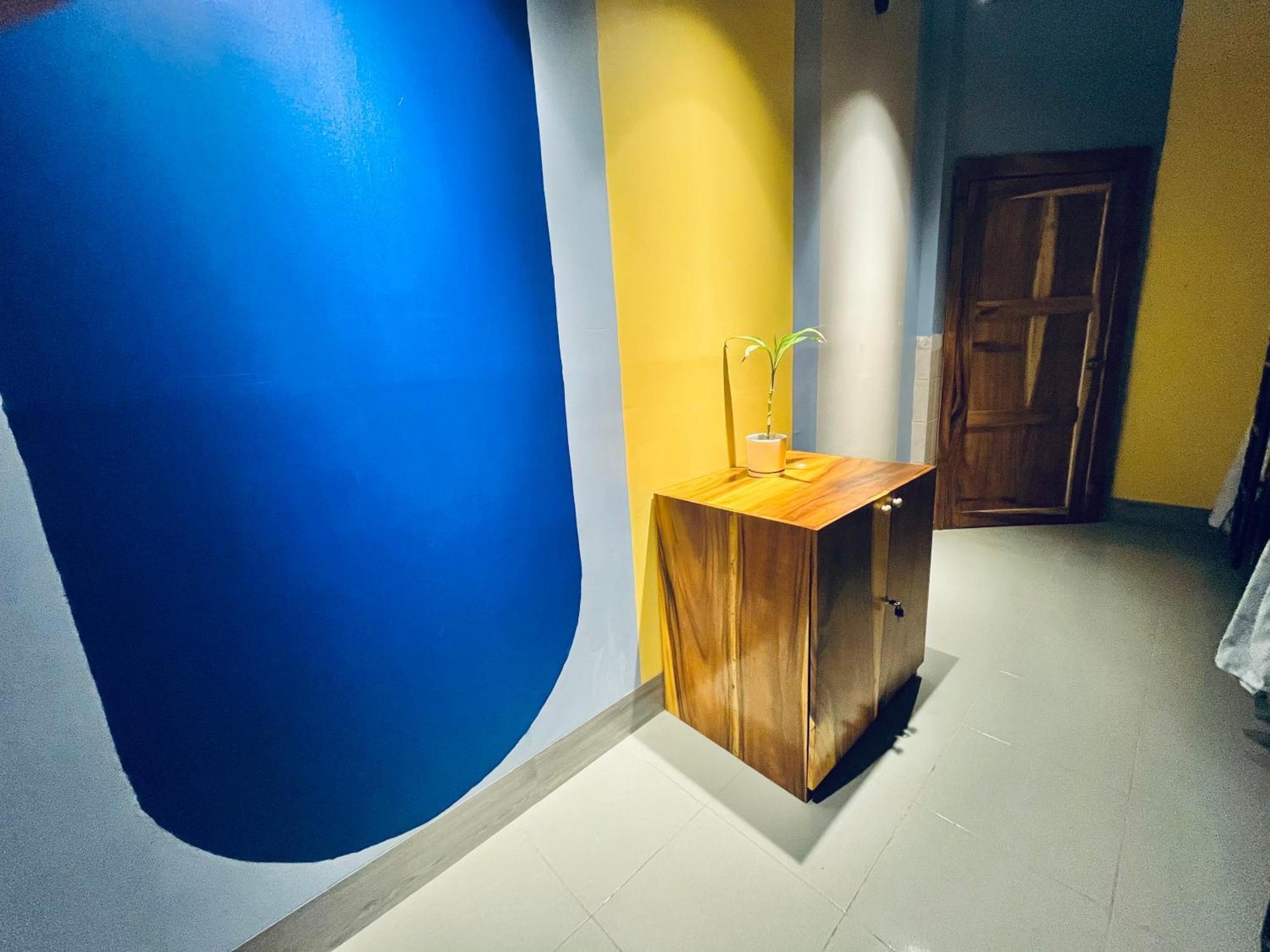 באטאמבנג Por Chey Guesthouse מראה חיצוני תמונה